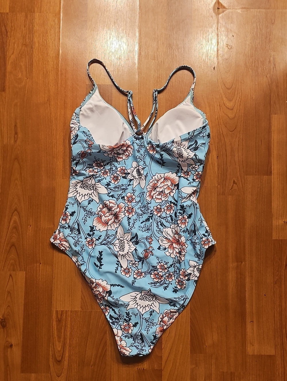 Cupshe Women's Tranquil Blues Floral One-Piece Swimsuit-M-Blue - Picture 8 of 9